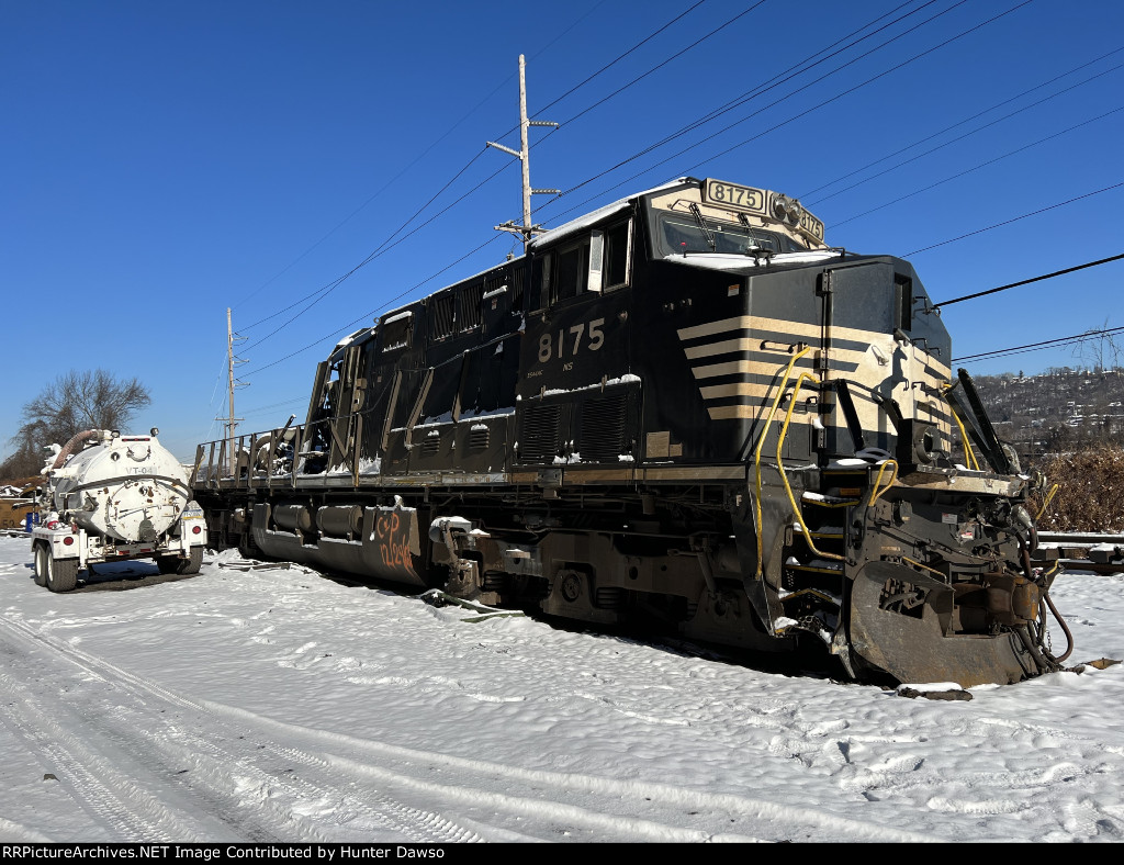 NS 8175 (wrecked)